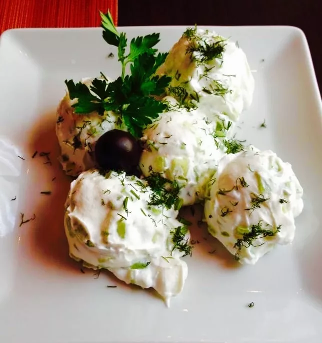 Trakiiska - Snow White Salad