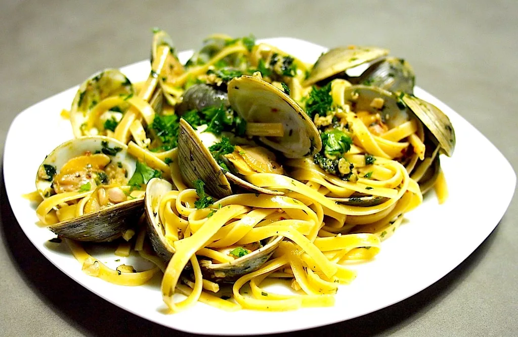The Hirshon Linguine Con Vongole