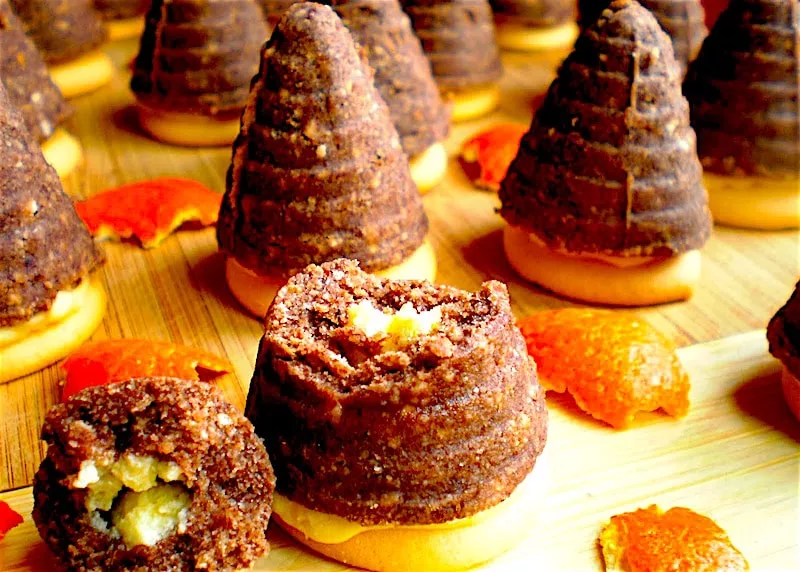 The Hirshon Czech Beehive Cookies - Vosi Hnizda