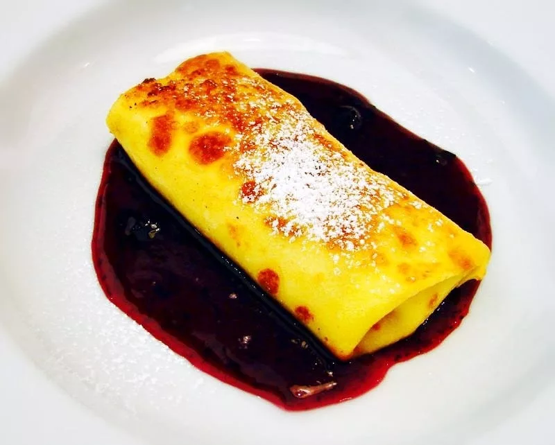 The Hirshon Cheese Blintzes - בלינצעס
