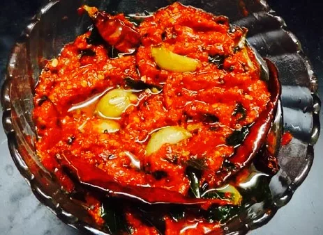 The Hirshon Andhra Pradesh Green Mango Pickle - ఆవకాయ పచ్చడి