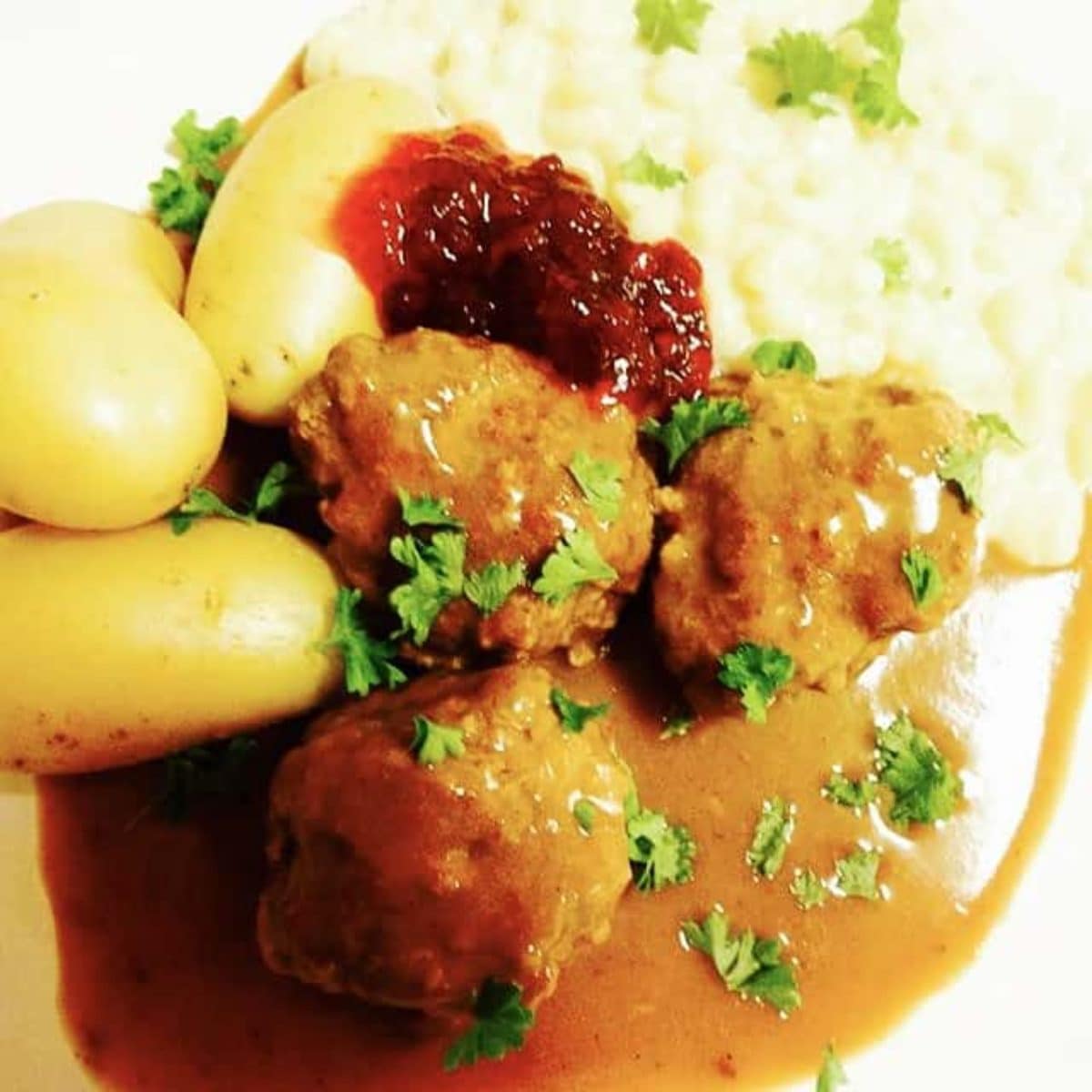 The Hirshon Norwegian Meatballs With Gravy Kjøttkaker Med Brunsaus