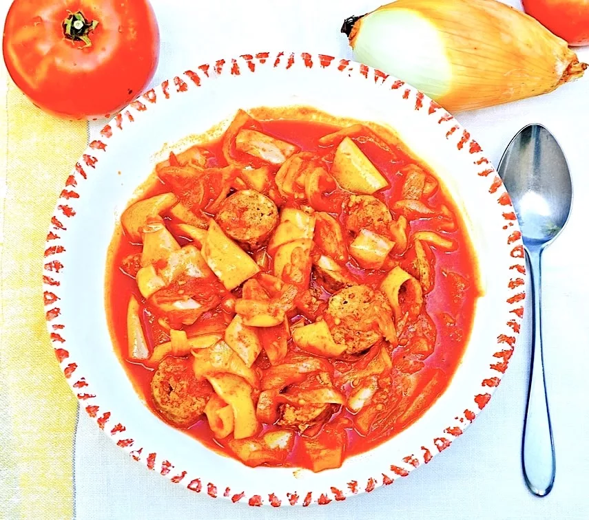 The Hirshon Hungarian Pepper, Sausage and Tomato Stew - Lecsó 3 The Hirshon Hungarian Pepper, Sausage and Tomato Stew - Lecsó