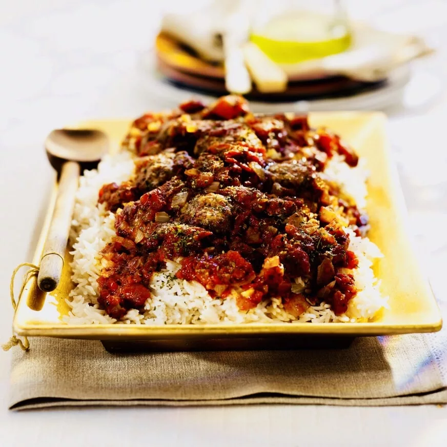 The Hirshon Lebanese Meatballs in Tomato Pomegranate Sauce - داود باشا The Hirshon Lebanese Meatballs in Tomato Pomegranate Sauce - داود باشا