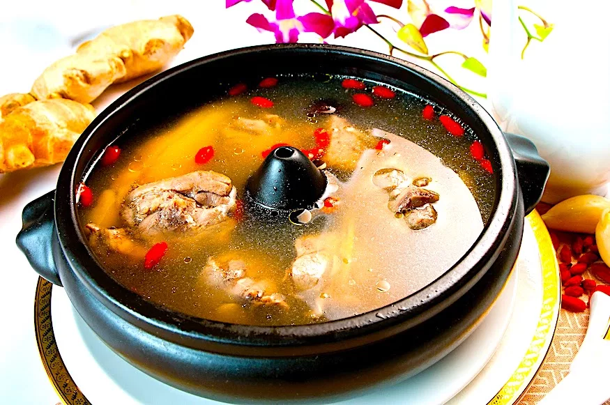 The Hirshon Yunnan Steamed Chicken Soup - 汽鍋雞