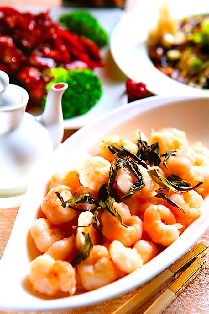 The Hirshon Hangzhou Dragon Well Green Tea Shrimp - 龍井炒蝦仁