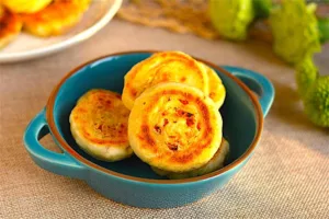 The Hirshon Chinese Pan-Fried Scallion Bread - 葱油发面饼