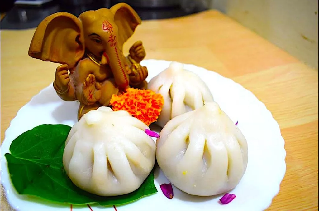The Hirshon Indian Steamed Modak Sweets - उकडीचे मोदक