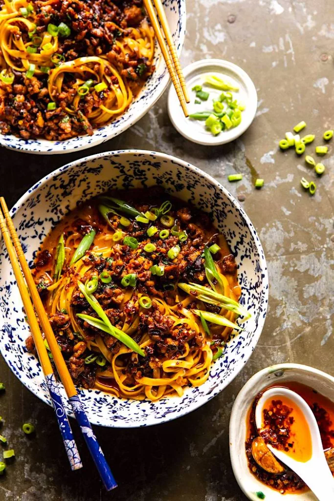 The Hirshon Sichuan Dan Dan Noodles - 担担面