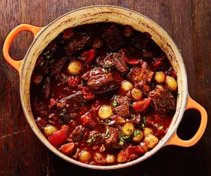 The Hirshon Navajo Mutton Stew And Fry Bread - Atoo’ Dah Díníilghaazh