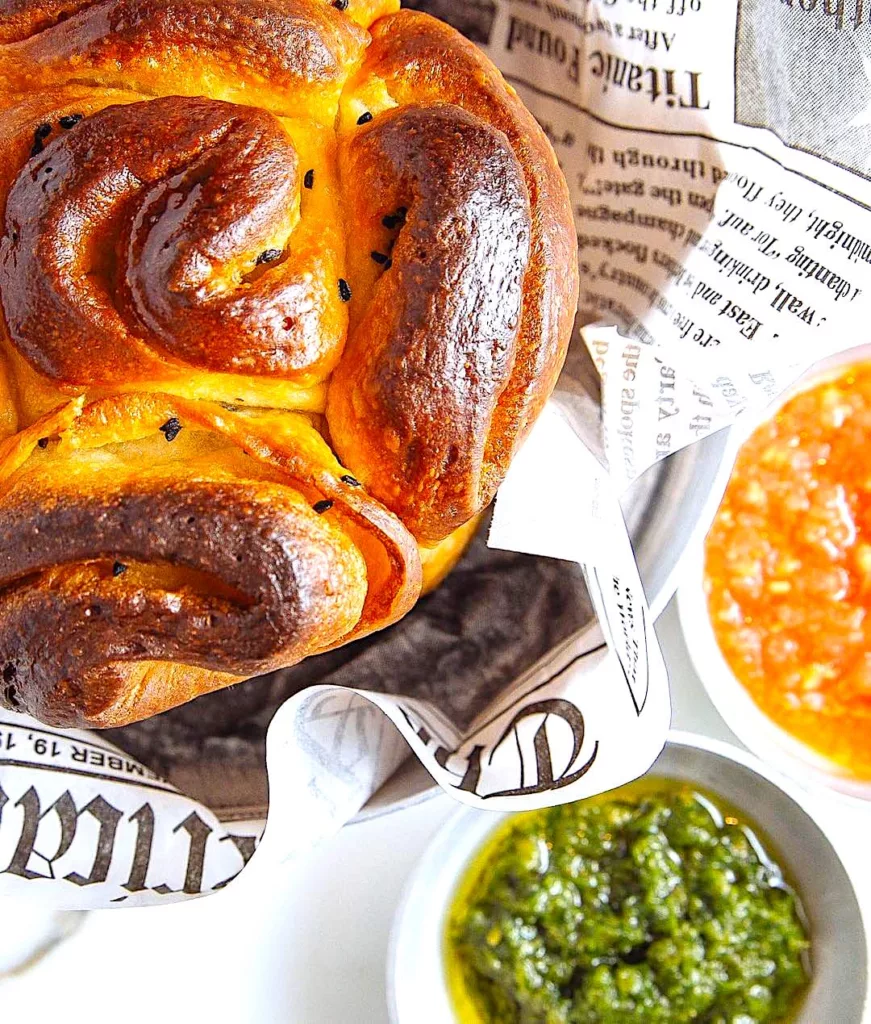 The Hirshon Spiced Yemenite Kubaneh Bread - כֻּבַּאנֶה מְתוּבָּל 5 The Hirshon Spiced Yemenite Kubaneh Bread - כֻּבַּאנֶה מְתוּבָּל