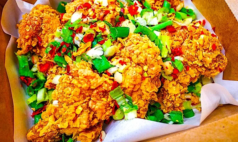 The Hirshon Taiwanese Fried Salt And Pepper Chicken Nuggets with Basil and Garlic - 香蒜炸鸡 3 The Hirshon Taiwanese Garlic Fried Salt And Pepper Chicken Nuggets 香蒜炸鸡