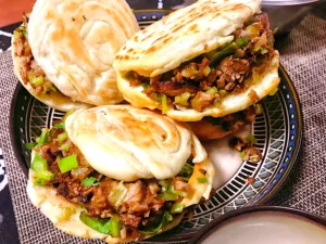 The Hirshon ULTIMATE Xi'an Roujiamo "Chinese Hamburgers" - 肉夹馍