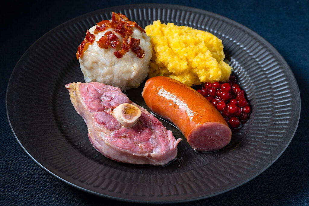 The Hirshon Norewgian Potato Dumplings, Meat And Vegetables - Raspeballer