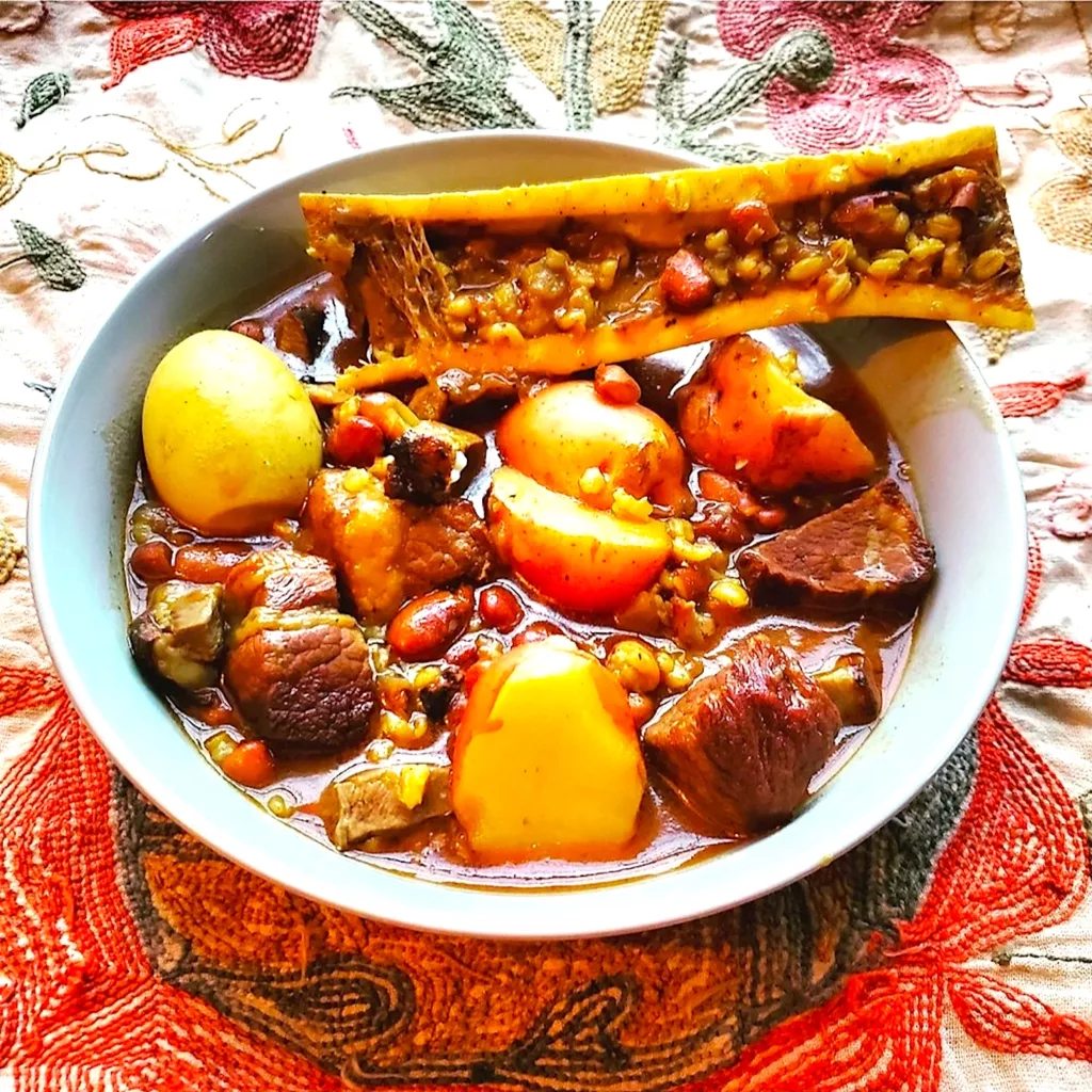 The Hirshon Gourmet Ashkenazi Cholent and Cucumber Salad - טשאָלענט און קוקומבער סאַלאַט The Hirshon Gourmet Ashkenazi Cholent and Cucumber Salad- טשאָלענט און קוקומבער סאַלאַט